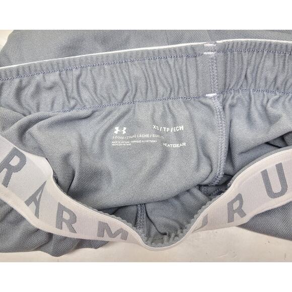 Lot of 2 Under Armour Women's Play Up Shorts XS Gray HeatGear Loose & Pink/Black - Picture 6 of 12
